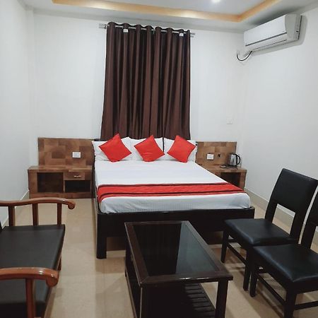 Hotel Knight Inn Airport Guwahati Zewnętrze zdjęcie