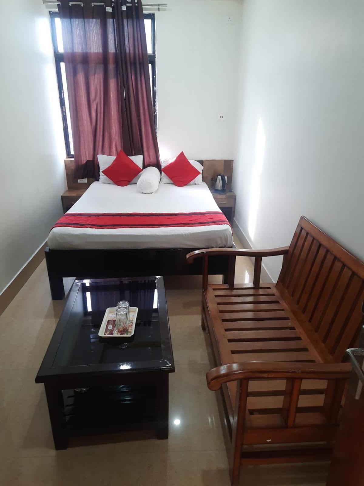 Hotel Knight Inn Airport Guwahati Zewnętrze zdjęcie