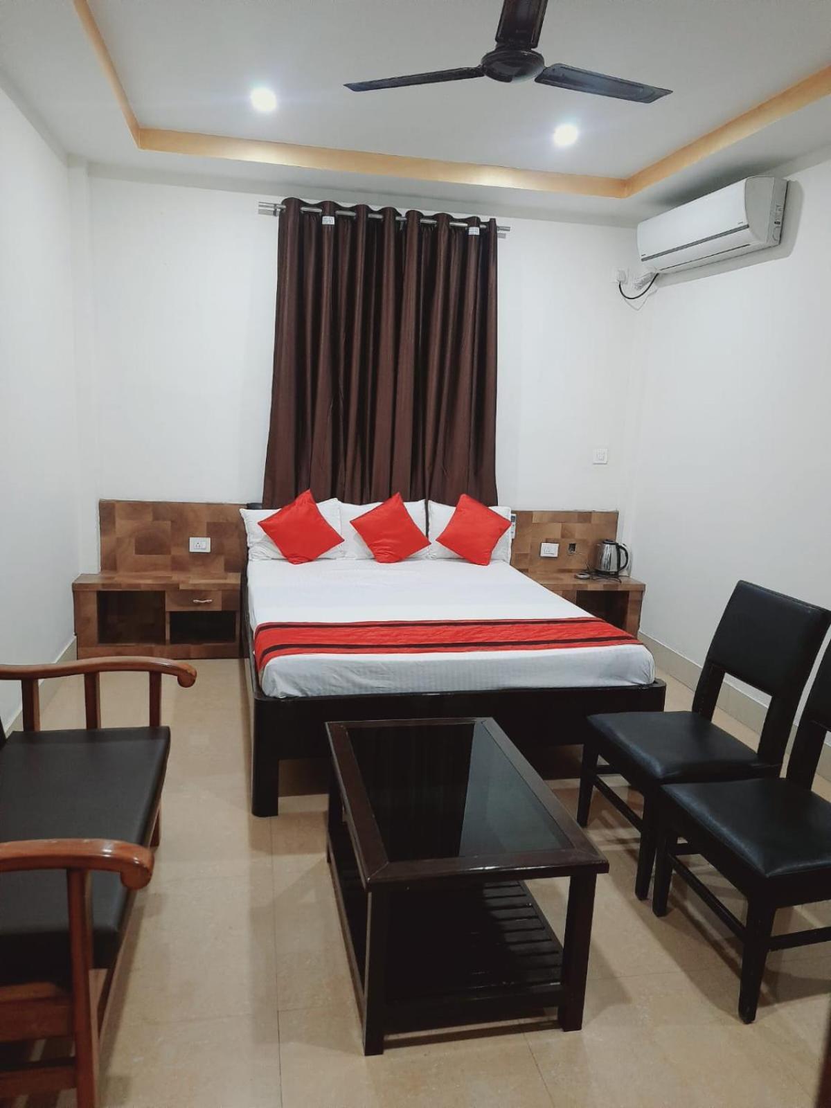 Hotel Knight Inn Airport Guwahati Zewnętrze zdjęcie